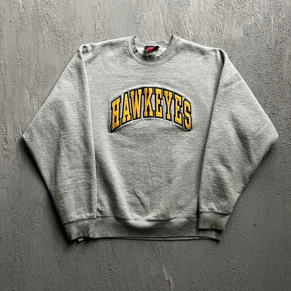 Vintage  Iowa Hawkeyes Sweatshirt Medium Grey 1990s NCAA Embroidered‎